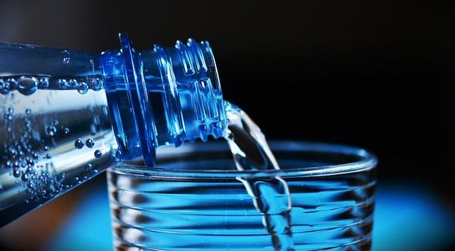 Purificación de agua con tubo UV Purificación de agua con tubo UV